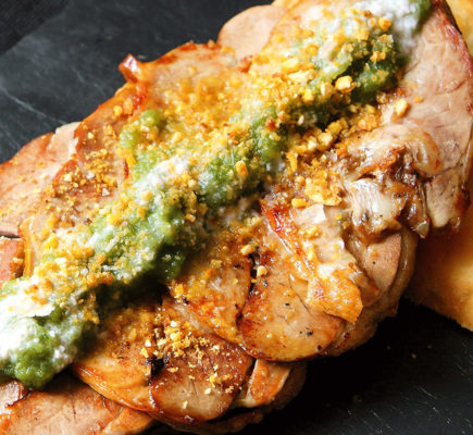 Bocata de Ternasco de Aragón con crema de borrajas