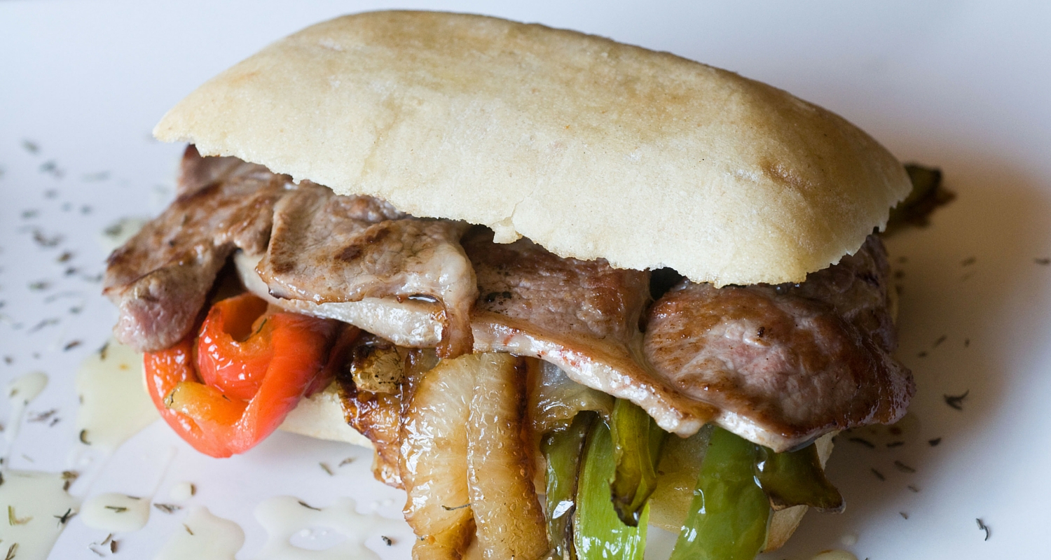 Bocadillo de Ternasco de Aragón con escalivada