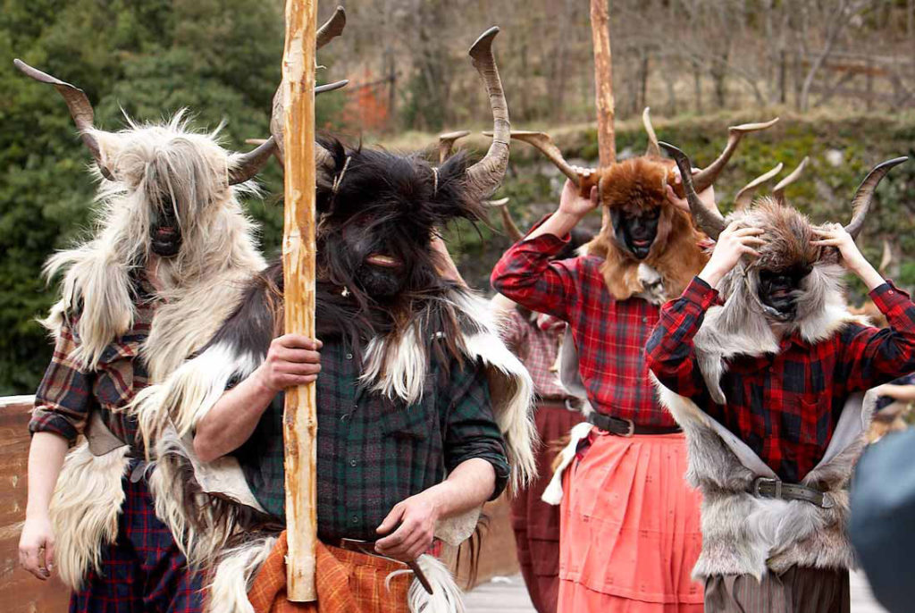 carnavales tradicionales - las trangas de bielsa