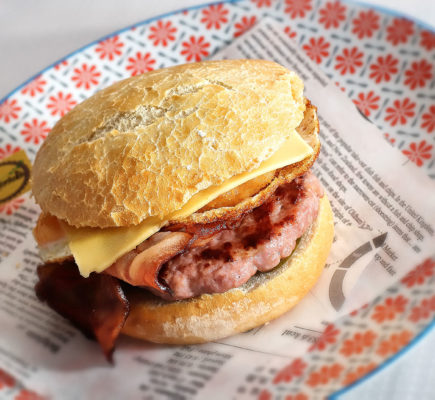 Hamburguesa de Ternasco de Aragón - Restaurante Mérida