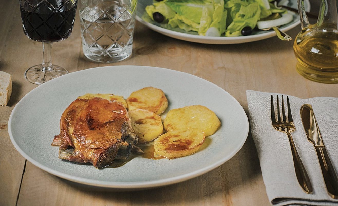 Paletilla de Ternasco de Aragón en asado perfecto