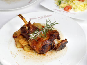 Mes del Ternasco asado | Mesón de la Dolores (Calatayud)